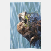 Sea Otter Mutter und Jungtier mit Seetang Geschirrtuch (Vertikal)