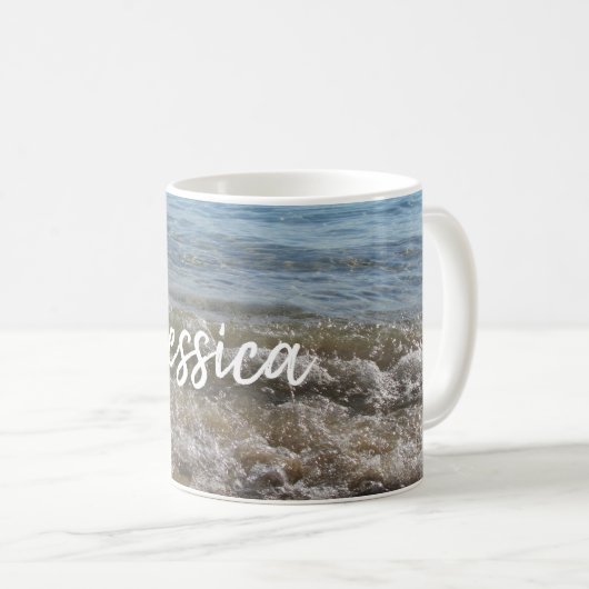 Sea & Sand Beach Waves Personalisierter Name Kaffeetasse (VorderseiteRechts)