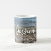 Sea & Sand Beach Waves Personalisierter Name Kaffeetasse (Mittel)