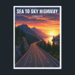 Sea to Sky Highway Vancouver Canada Sunset Travel Postkarte<br><div class="desc">Der Sea to Sky Highway, offiziell als Highway 99 bekannt, ist eine der spektakulärsten Fahrten in Nordamerika, die sich von Vancouver bis Whistler und darüber hinaus erstreckt. Diese Küstenbergroute umarmt den Rand von Howe Sound, weht vorbei an tiefen Fjorden, hohen Felsen und dichten gemäßigten Regenwald. Die Aussicht ist atemberaubend: türkisfarbenes...</div>