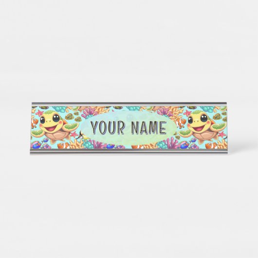 Sea Turtle Baby Happy and Süße Figur Schreibtischnamensplakette (Vorderseite )