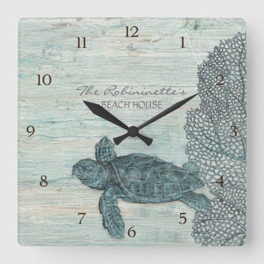 Sea Turtle Beach House Driftwood Coastore Quadratische Wanduhr (Vorderseite)