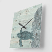 Sea Turtle Beach House Driftwood Coastore Quadratische Wanduhr (Winkel)