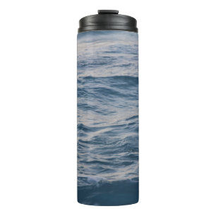 Sea water closeup thermosbecher