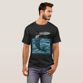 sea whale jump whale in blue waves funny gift T-Shirt (Vorne ganz)