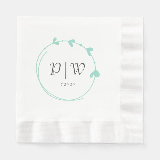 Seafoam Simple Heart Wreath Monogram Wedding Serviette (Vorderseite)