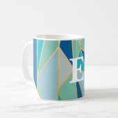 Seaglass Geometric Monogram Tasse (Vorderseite Links)
