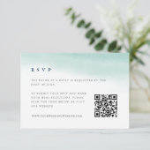 Seaglass Tides | Pale Mist Green QR Code RSVP Karte (Stehend Vorderseite)