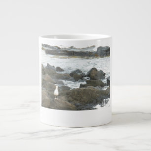 Seagull auf Felsen Jumbo-Tasse