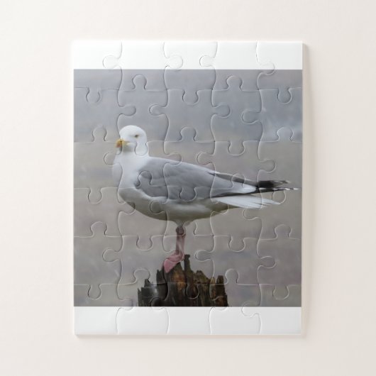 Seagull auf Post beim Schnee Puzzle (Vertikal)