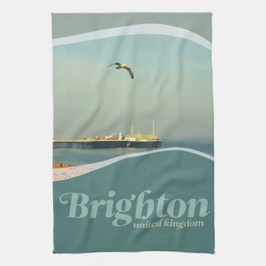 Seagull Flyin bei Brighton Pier Kitchen Handtuch (Vertikal)