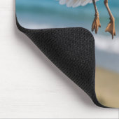 Seagull isst einen Eiskrem Mousepad (Ecke)