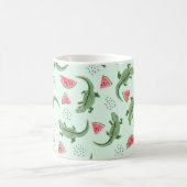 Seamless crocodile pattern with watermelon slices. kaffeetasse (Mittel)