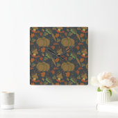 Seamless pattern Pumpkin & carrot dark background Quadratische Wanduhr (Zuhause)