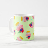 Seamless pattern with a cupcake with strawberries kaffeetasse (Vorderseite Links)