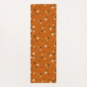 Seamless pattern with black and white flowers yogamatte (Rückseite)