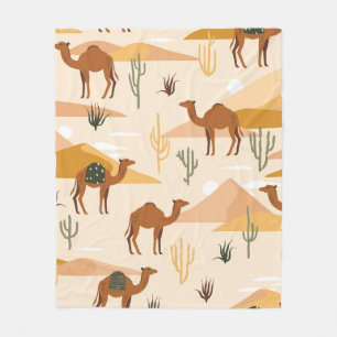 Seamless pattern with camels, dunes and cacti. Cut Fleecedecke