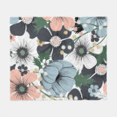 Seamless pattern with hand-drawn delicate flowers. fleecedecke (Vorderseite (Horizontal))