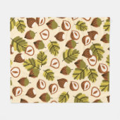 Seamless pattern with hazelnut leaves and acorns. fleecedecke (Vorderseite (Horizontal))