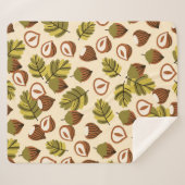 Seamless pattern with hazelnut leaves and acorns. sherpadecke (Vorderseite (Horizontal))