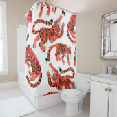 Seamless pattern with painted in gouache tigers in duschvorhang (Beispiel)