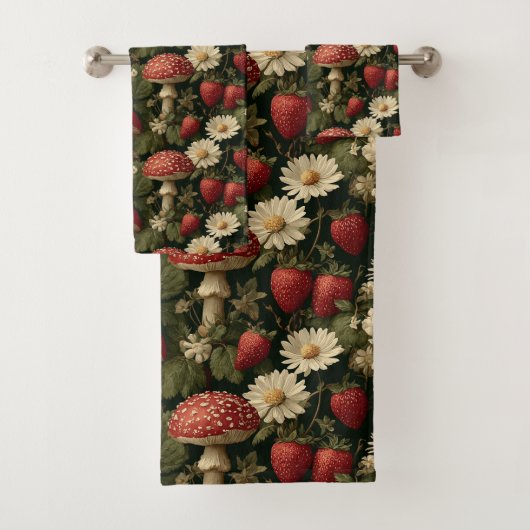 Seamless Pattern with Red Fly Agaric and Flowers Badhandtuch Set (Insitu)