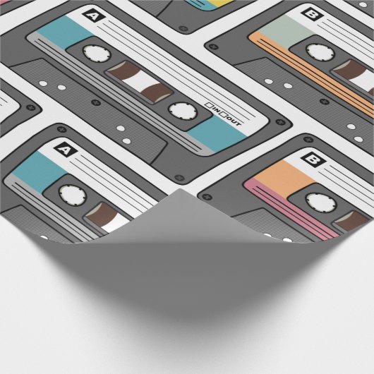 Seamless pattern with retro cassette tapes in dood geschenkpapier (Ecke)