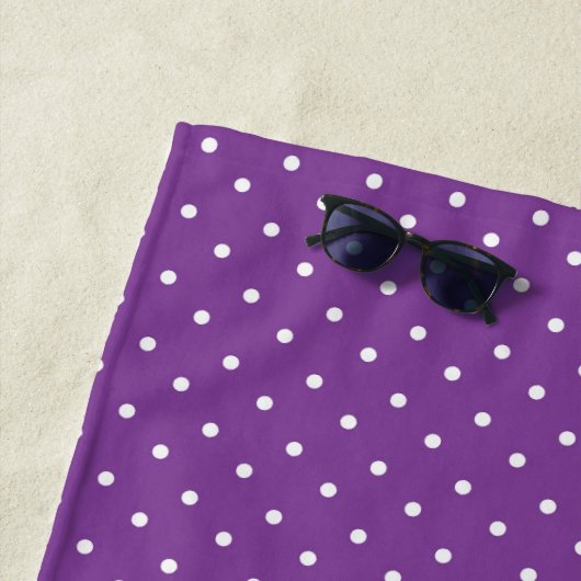 Seamless purple background polka dot pattern  strandtuch (Beispiel)
