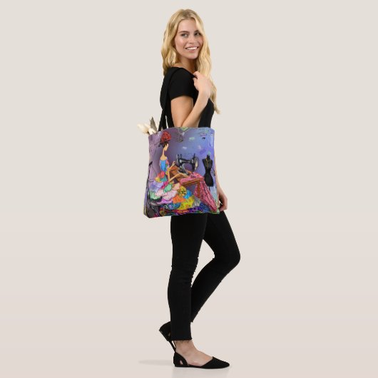 Seamstress Woman Tote Bag Tasche (Am Model)