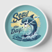 Seas the Day Retro Dolphin Ocean Ästhetik Uhr (Vorderseite)