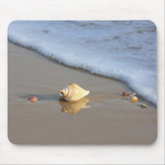 Seashell auf dem Strand Mousepad