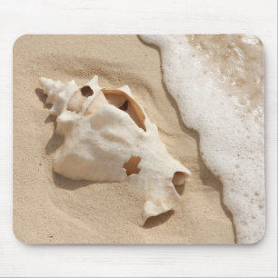 Seashell auf großartiger Türke-karibischer Insel Mousepad
