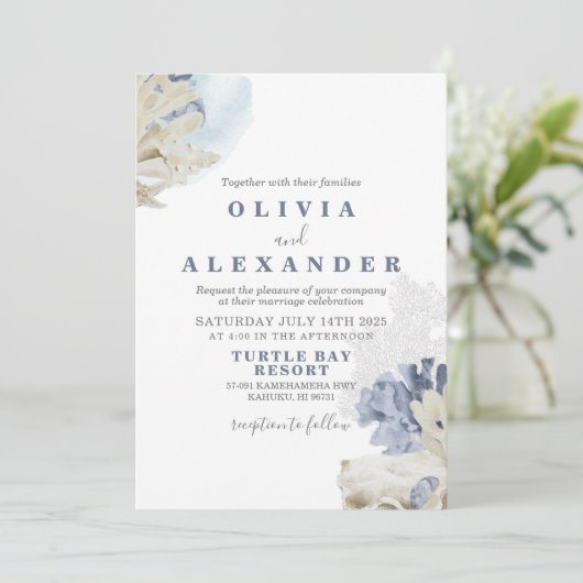 Seashell Beach Blue Hochzeit Einladung (Stehend Vorderseite)