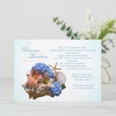 Seashell Bouquet und Starfish Hochzeit in Urlaubso Einladung (Stehend Vorderseite)