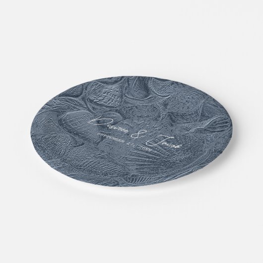 Seashell Dark Dusty Blue Modern Coasty Beach Pappteller (Schrägansicht)