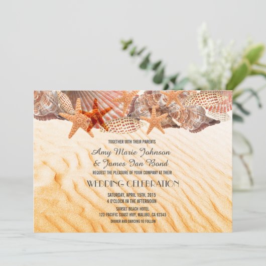 Seashell Sand Beach Hochzeit lädt zum Muscheln5 Einladung (Stehend Vorderseite)