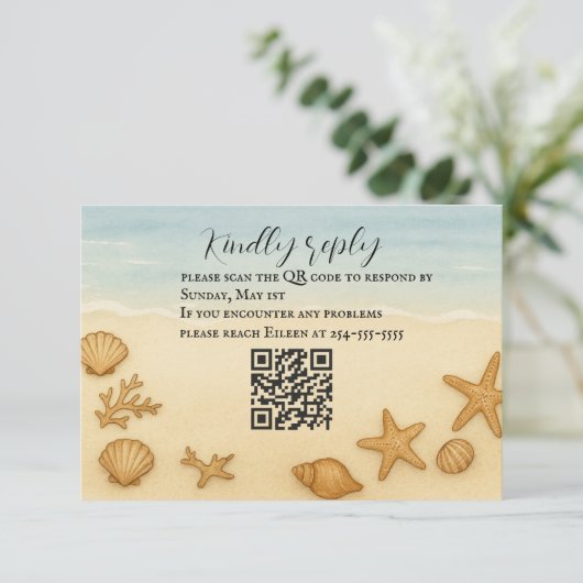 Seashell Serenade QR Code RSVP-Karte RSVP Karte (Stehend Vorderseite)