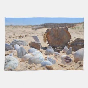 Seashells am Strand von Shirley Taylor Handtuch
