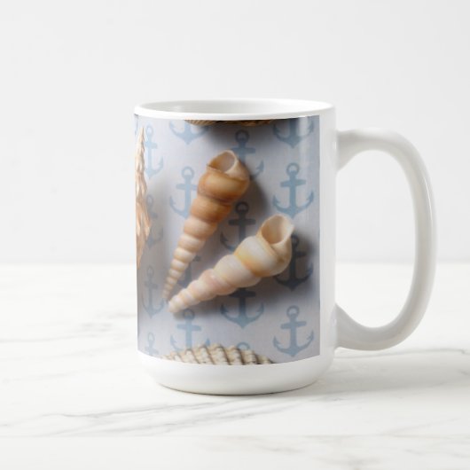 Seashells auf Anker-Hintergrund Kaffeetasse (Rechts)