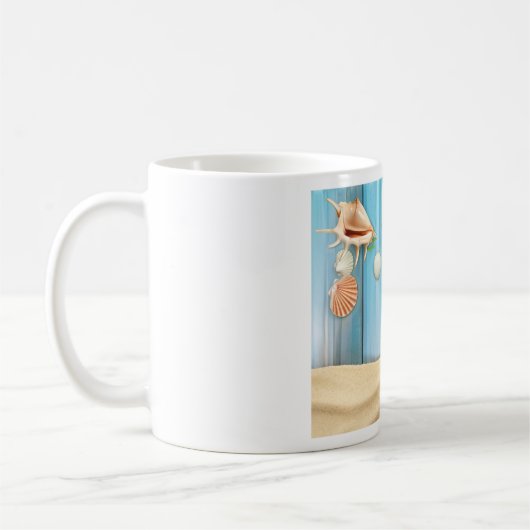 Seashells auf Sand Kaffeetasse (Links)