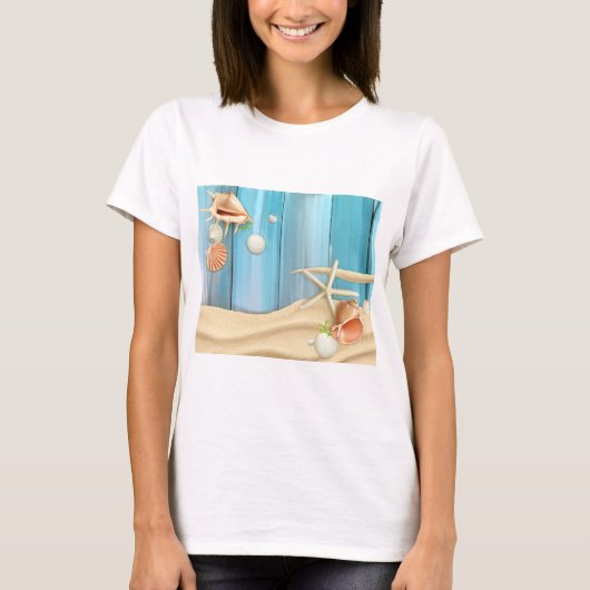 Seashells auf Sand T-Shirt (Vorderseite)