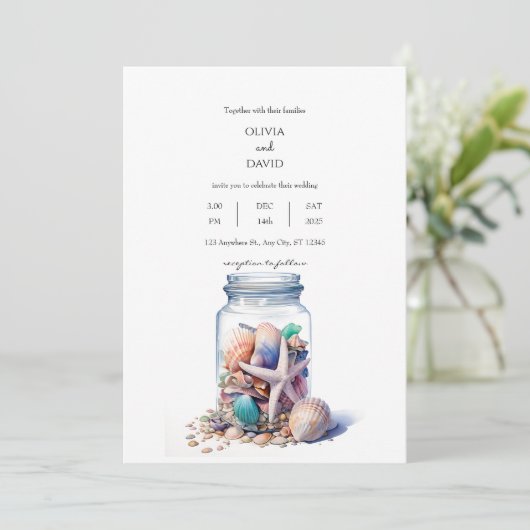 Seashells Glass Jar Centerpiece Beach Wedding Einladung (Stehend Vorderseite)