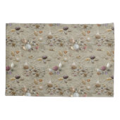 Seashells Nestled in Beach Sand Kissenbezug (Rückseite)