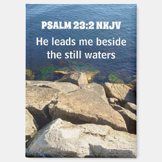 Seashore Photo Beside the Still Waters Bible Verse Magnet (Vorderseite)