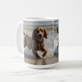 "Seaside Fun: A Cocker Spaniel Play in the Ocean Kaffeetasse (Vorderseite Links)