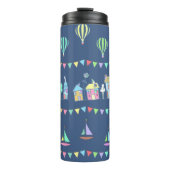 Seaside Town Sail Boats and Bunting Pattern Blue Thermosbecher (Vorderseite)