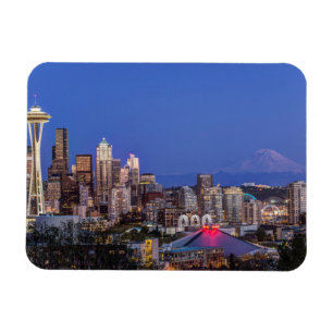 Seattle, Downtown und Mt. Rainier in der Dämmerung Magnet