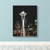 Seattle skyline at night, with space Needle. Leinwanddruck (Insitu (Holzboden))