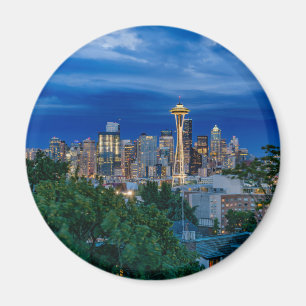 Seattle Skyline in Dusk Magnet