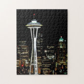 Seattle-Skyline nachts, mit Raum-Nadel Puzzle (Vertikal)